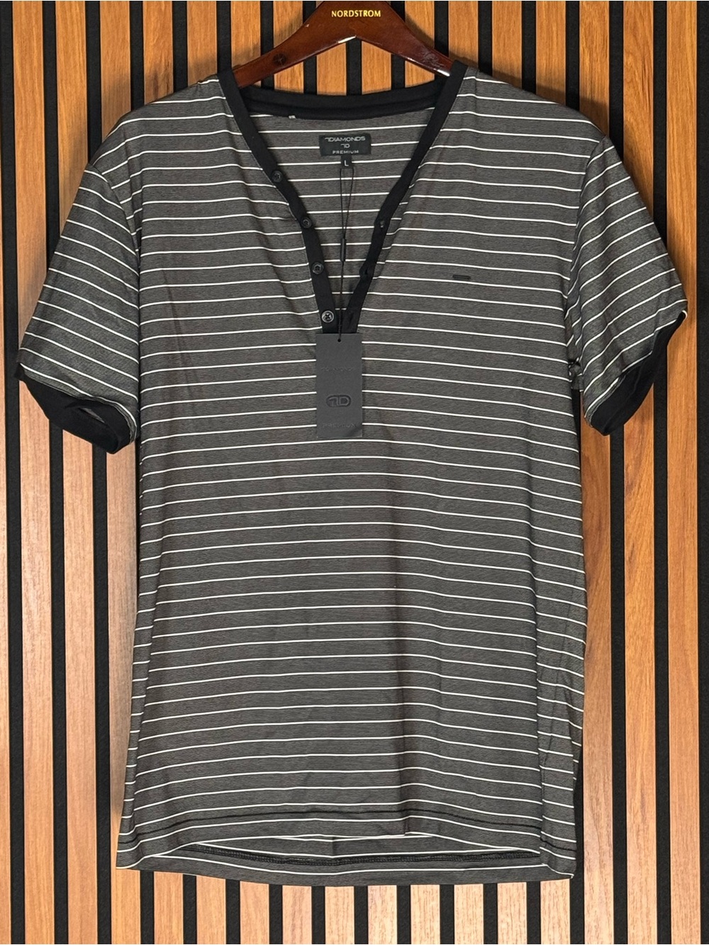 7 Diamonds Premium Striped Henley Tee NWT Men's L